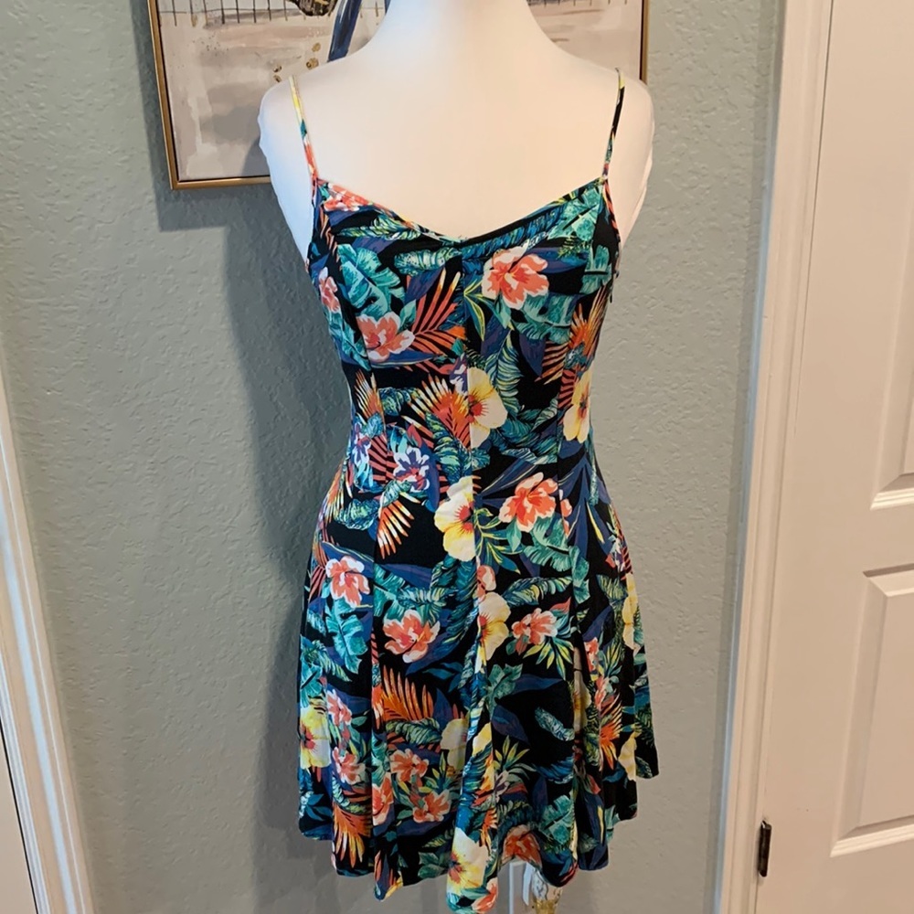 Decree Hawaiian Hibiscus Sun Dress • Sz M